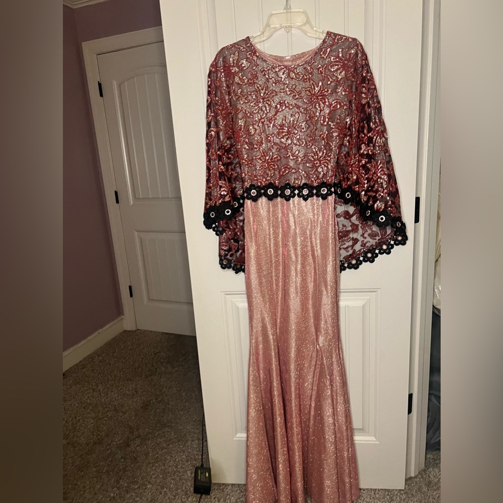 Pink Fancy Dress - Picture 4 of 7